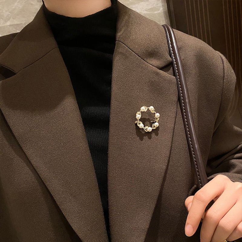 South Korea Dongdaemun Pearl Brooch Leaves Geometric Ring Corsage Fashion Elegant Internet Celebrity Personalized Clothes Accessories
