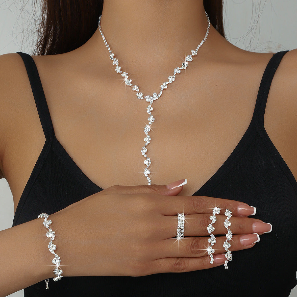 Luxurious Elegant, High-End Sparkling Rhinestone Flower Necklace, Bracelet, Earrings and Ring Four-Piece Set, Music Party Jewelry