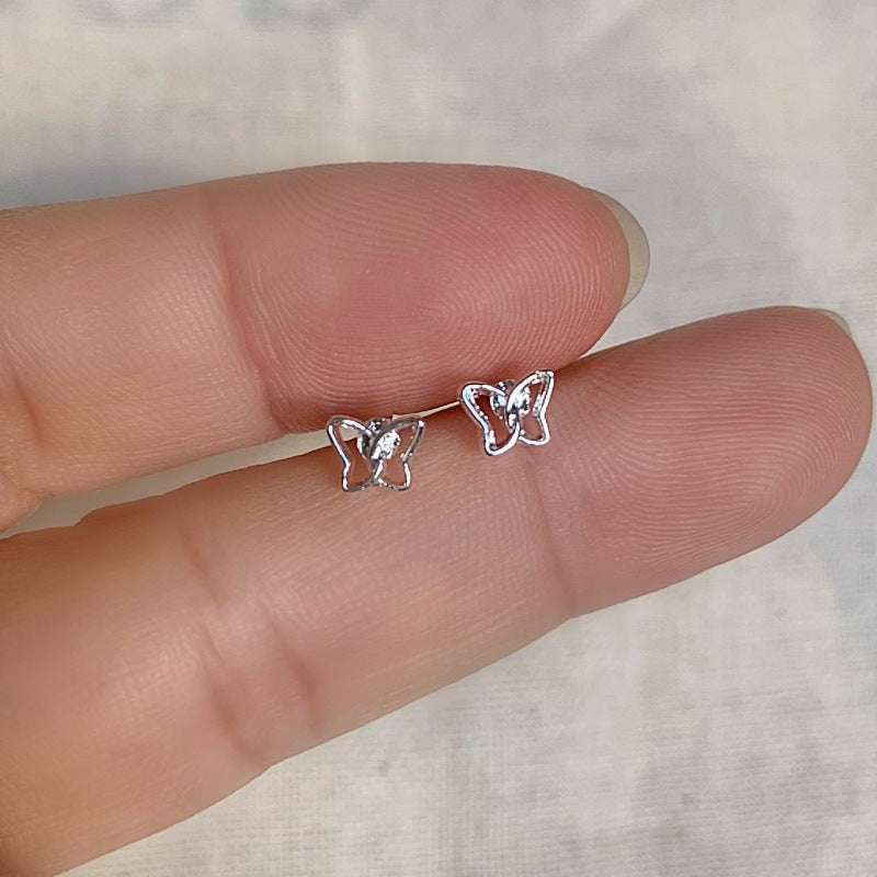 2025 New Style Earrings with a Unique Design, High-End Feel, Versatile for Everyday Wear, Fashionable Earrings Wholesale, Ear Studs for Women, Ear Cartilage Studs