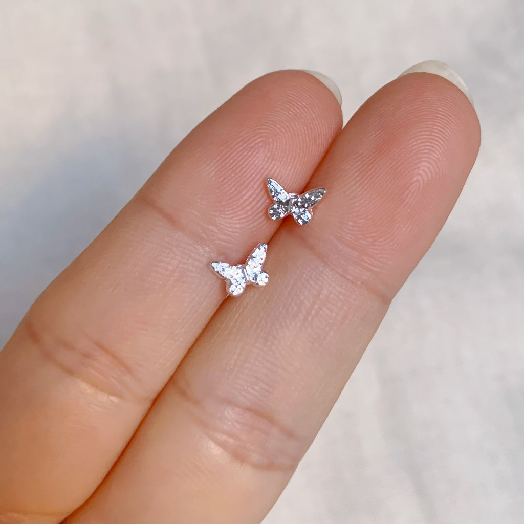 2025 New Style Earrings with a Unique Design, High-End Feel, Versatile for Everyday Wear, Fashionable Earrings Wholesale, Ear Studs for Women, Ear Cartilage Studs