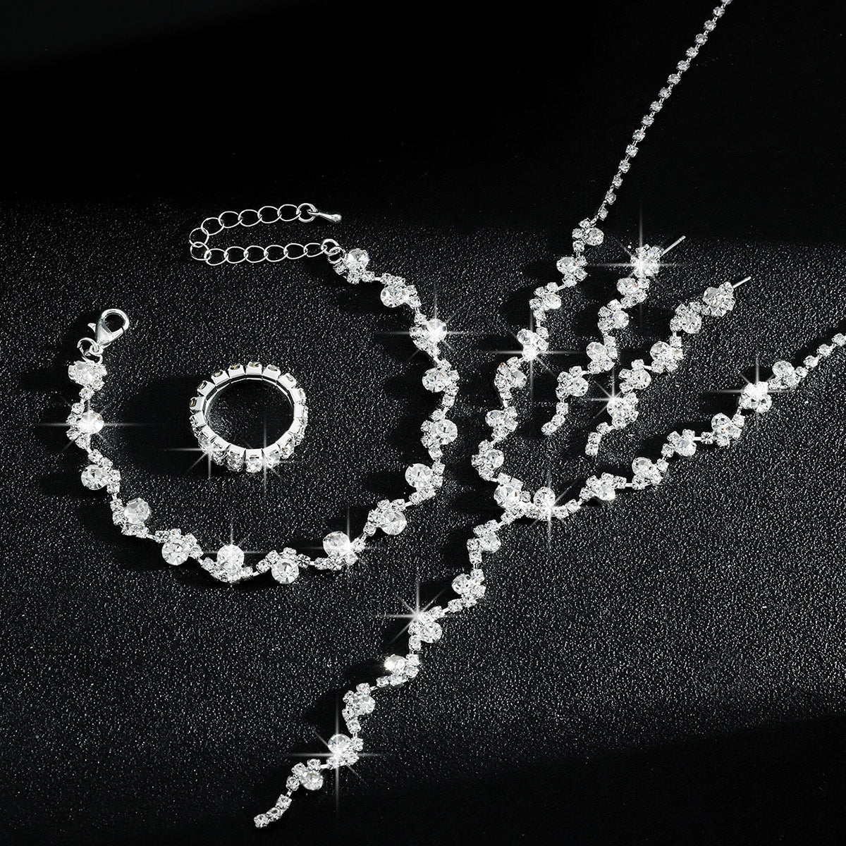 Luxurious Elegant, High-End Sparkling Rhinestone Flower Necklace, Bracelet, Earrings and Ring Four-Piece Set, Music Party Jewelry