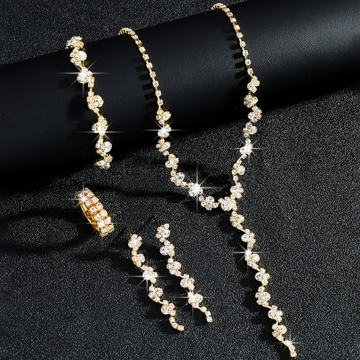 Luxurious Elegant, High-End Sparkling Rhinestone Flower Necklace, Bracelet, Earrings and Ring Four-Piece Set, Music Party Jewelry